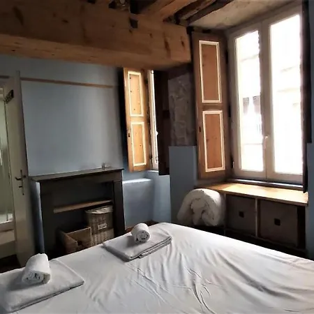 ORPI COUSTOU5, Hyper Centre Lyon quartier Opéra Appartement *